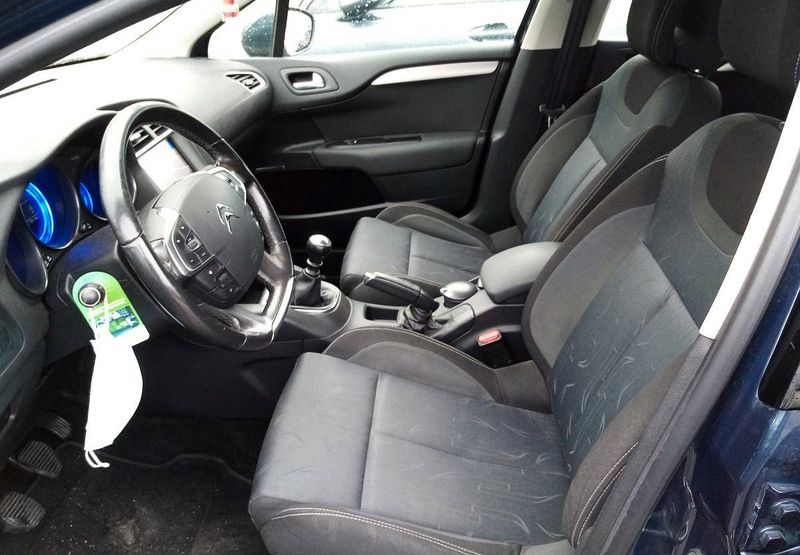 Citroën C4 • 2012 • 110,000 km 3