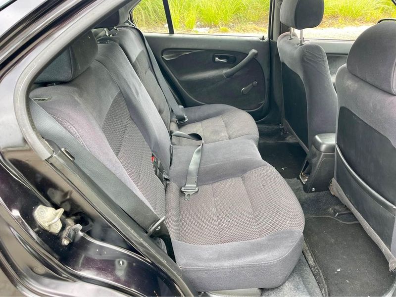 Honda Civic Aerodeck • 1998 • 269,000 km 6