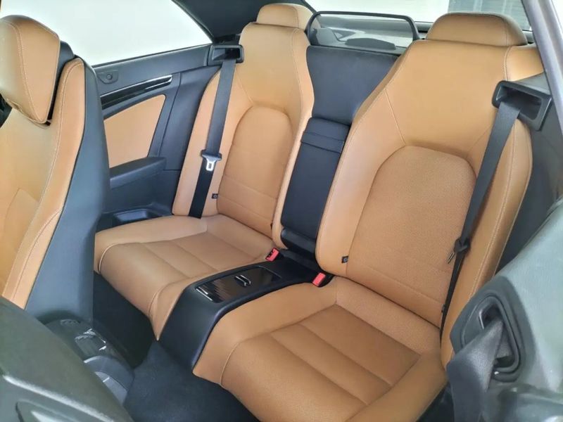 Mercedes-Benz E Cabrio • 2010 • 144,000 km 4