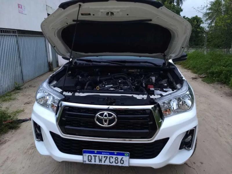 Toyota Hilux • 2020 • 3,650 km 7