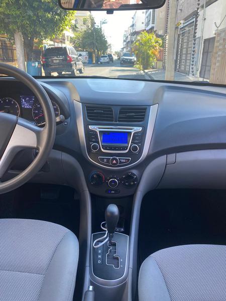 Hyundai Accent • 2014 • 133 km 4