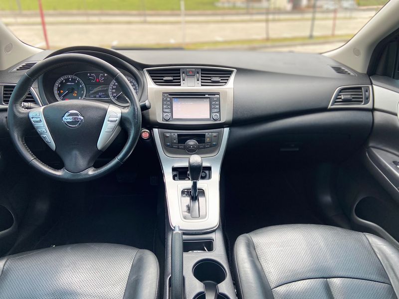 Nissan Sentra • 2015 • 95,000 km 8