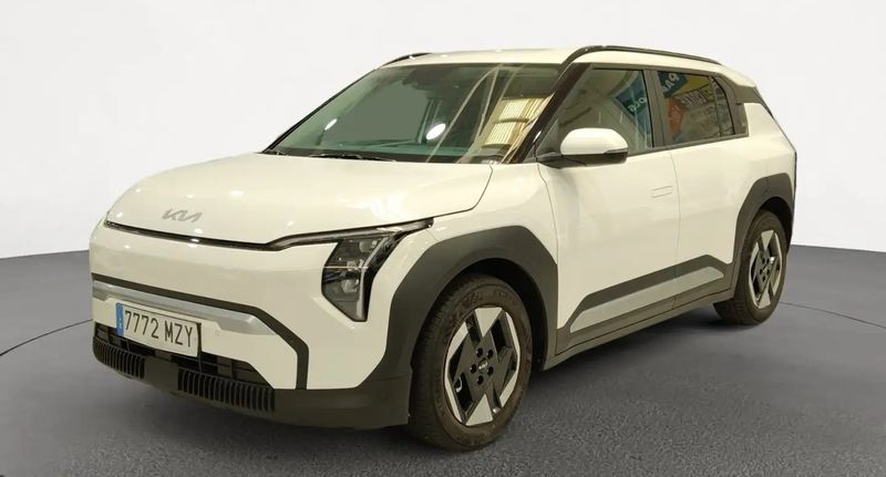 Kia Niro EV • 2025 • 15,630 km 1