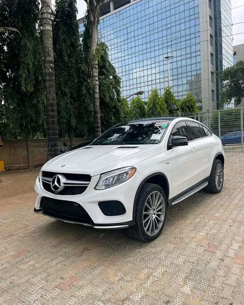 Mercedes-Benz GLE • 2019 • 5,000 km 1