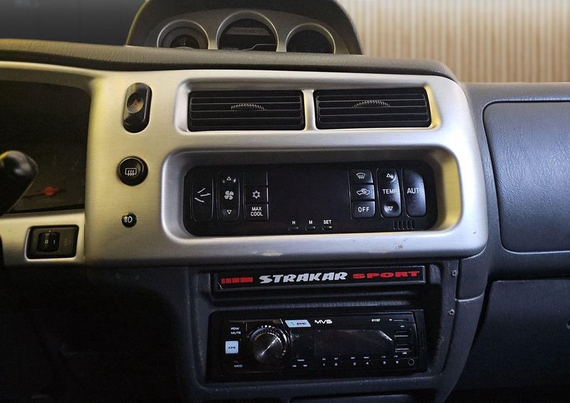 Mitsubishi L200 Pick up • 2003 • 250,000 km 6