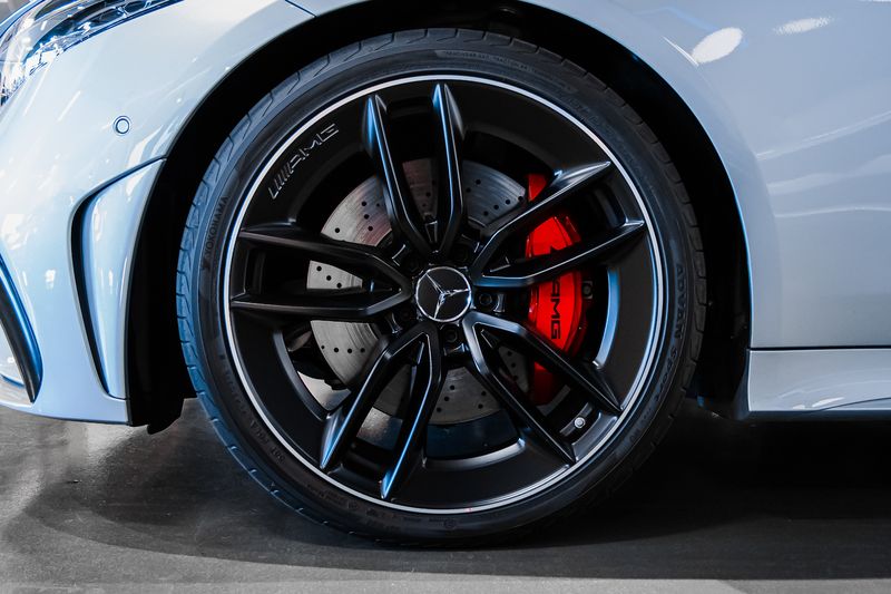 Mercedes-Benz CLS • 2022 • 24,900 km 17