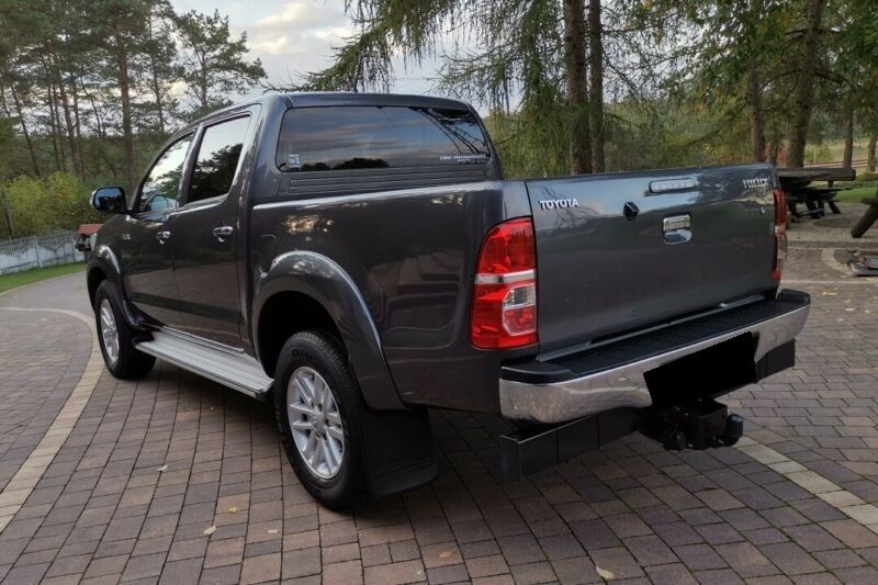 Toyota Hilux • 2015 • 150,000 km 8