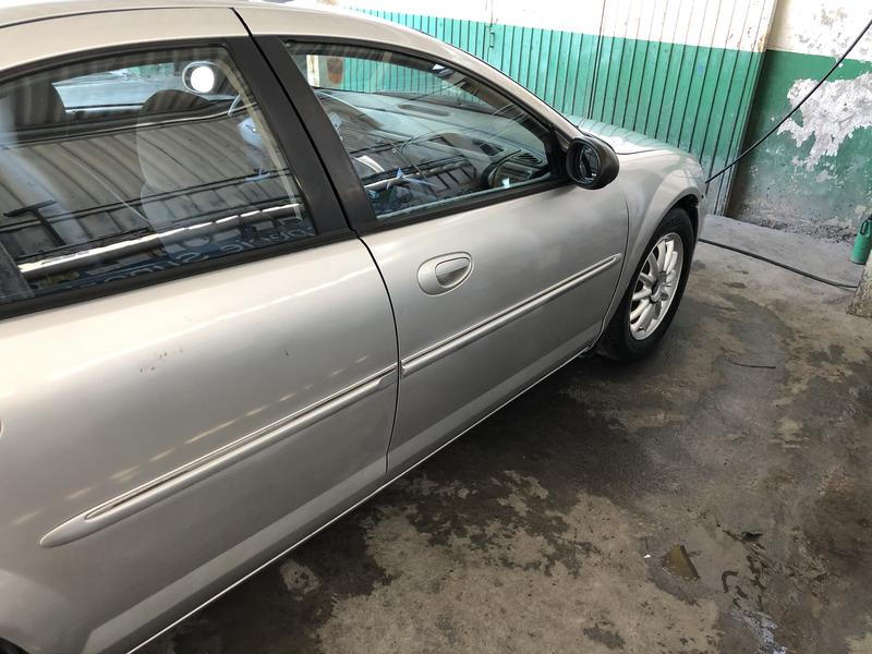 Chrysler Stratus • 2002 • 200,000 km 1