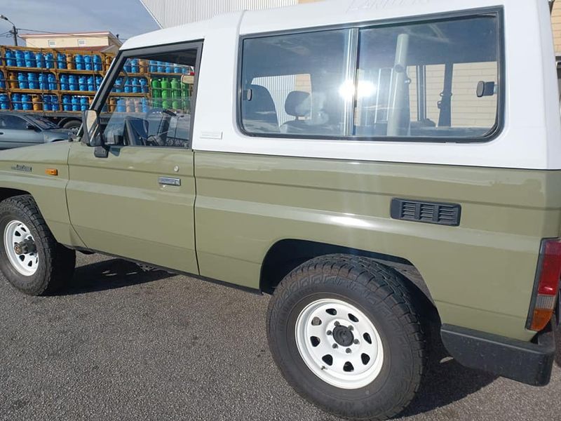 Toyota Land Cruiser • 1990 • 80,000 km 2
