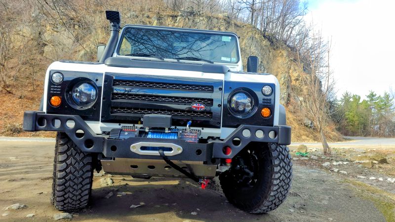 Land Rover Defender • 2005 • 135,000 km 5