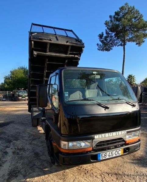 Mitsubishi Fuso canter • 1999 • 370,000 km 1