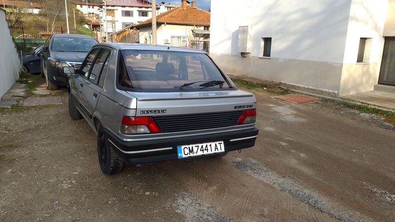 Peugeot 309 • 1990 • 247,500 km 12