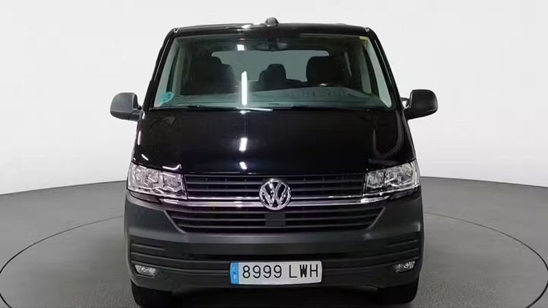 Volkswagen Caravelle • 2022 • 88,079 km 1