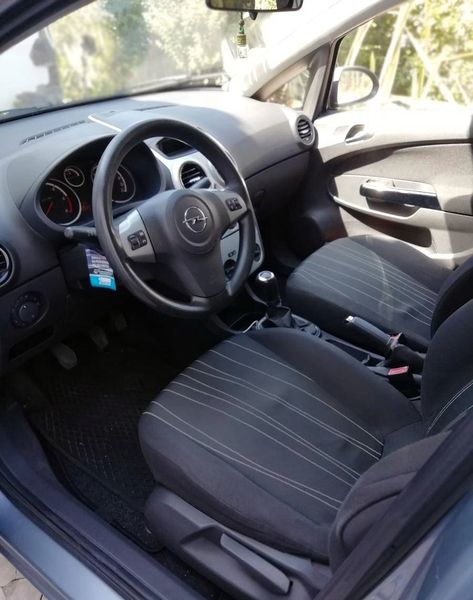Opel Corsa • 2008 • 199,999 km 8