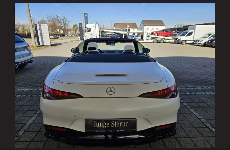 Mercedes-Benz SL-Class • 2022 • 16,000 km 6