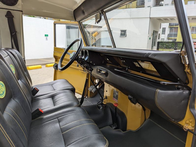 Land Rover 109 • 1979 • 39,936 mi 9