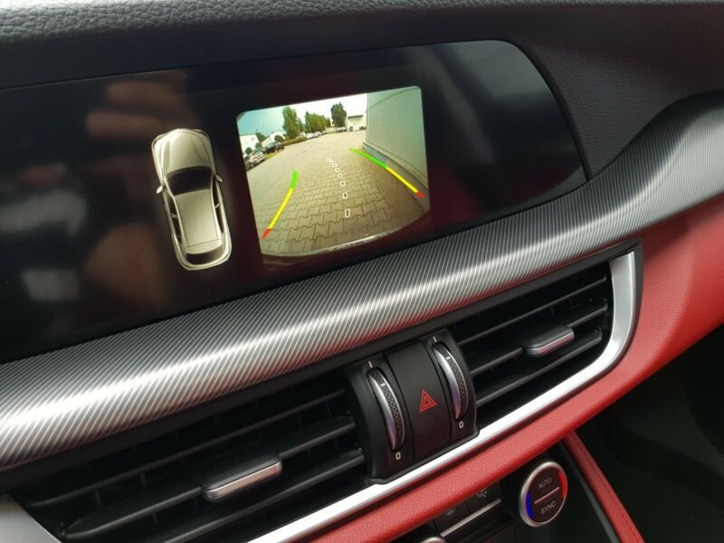 Alfa Romeo Stelvio • 2018 • 27,000 km 20