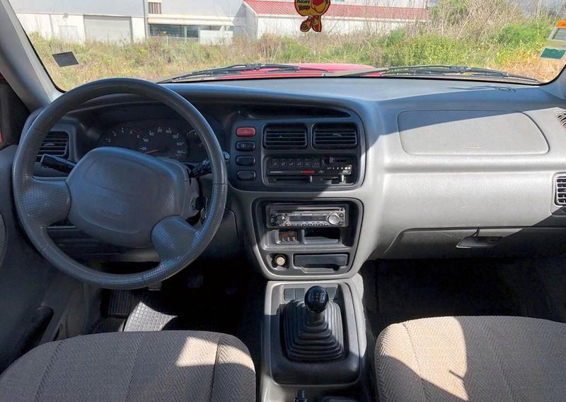 Suzuki Swift Dzire • 1999 • 250,000 km 2