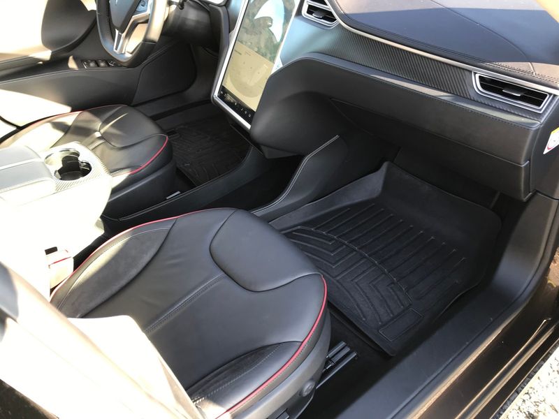 Tesla Model S • 2014 • 107,500 km 8