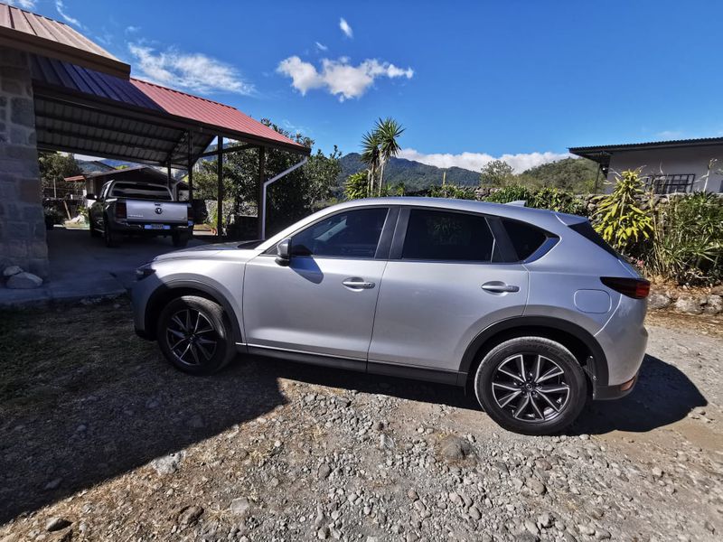 Mazda CX-5 • 2018 • 54,000 km 1