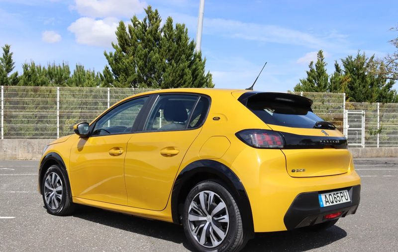 Peugeot 207 • 2020 • 67,000 km 5