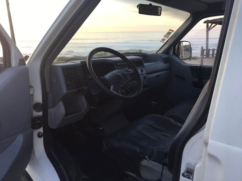 Volkswagen T4 • 2009 • 98,000 km 6