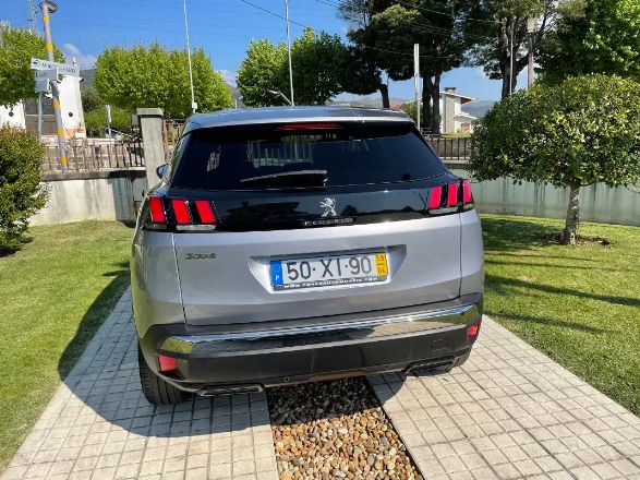 Peugeot 3008 • 2019 • 56,000 km 2