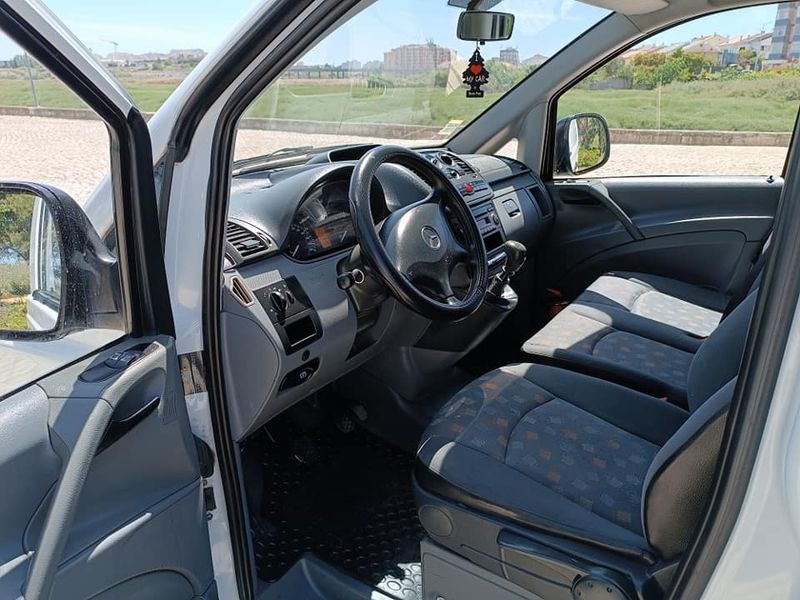 Mercedes-Benz 210 Van • 2009 • 247,000 km 5