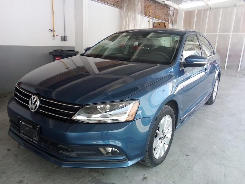 Volkswagen Jetta • 2017 • 63,000 km 14
