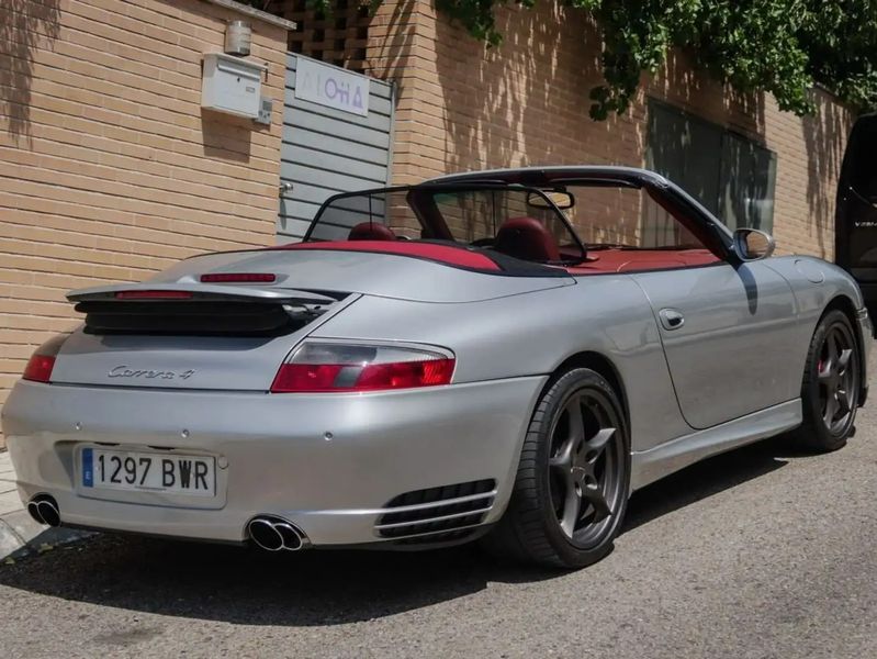 Porsche 911 Carrera Cabrio • 2002 • 167,500 km 2