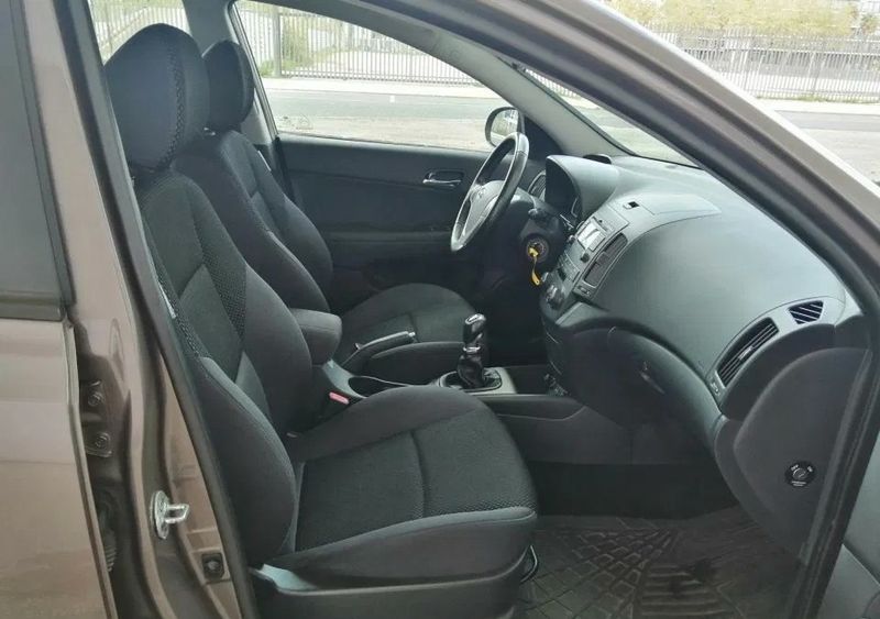 Hyundai i30 • 2012 • 140,000 km 1