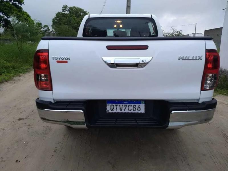 Toyota Hilux • 2020 • 3,650 km 8