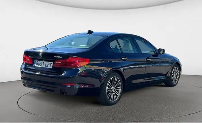 BMW 5 Series • 2020 • 51,000 km 16