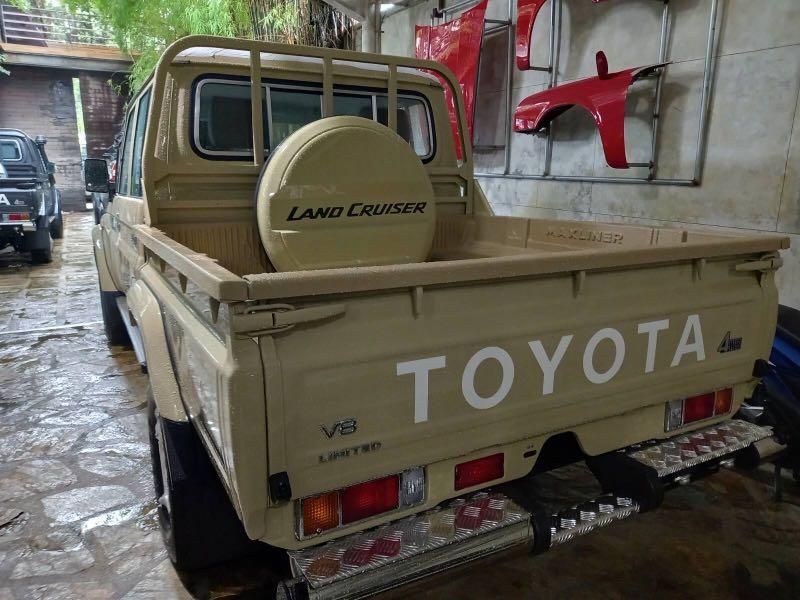 Toyota Land Cruiser • 2018 • 43 km 2