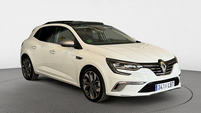 Renault Mégane • 2019 • 14,700 km 2