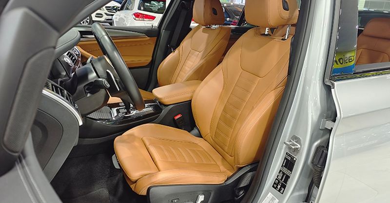 BMW X3 • 2021 • 39,997 km 10