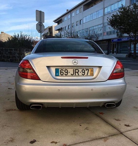 Mercedes-Benz SLK • 2010 • 50,000 km 2