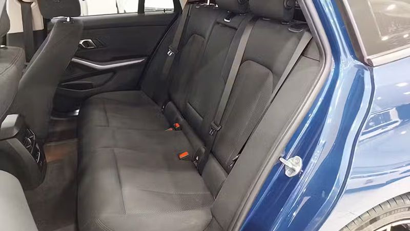 BMW 3 Series • 2021 • 99,176 km 6