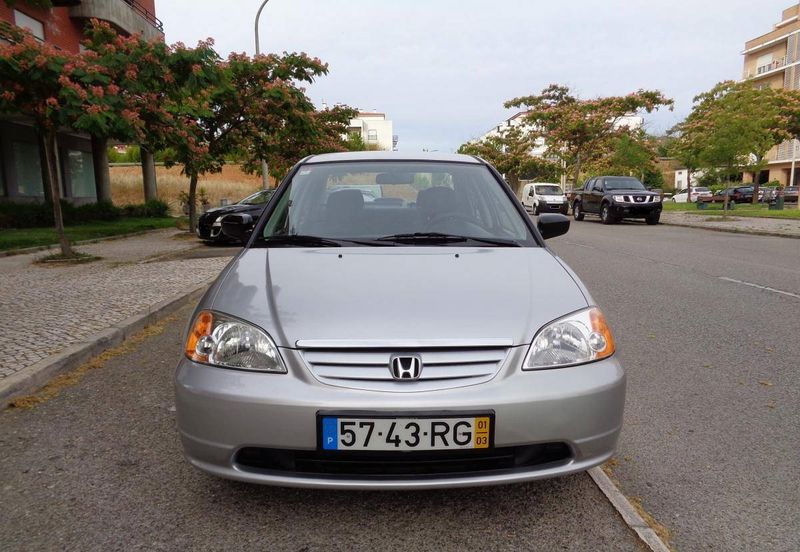 Honda Civic • 2001 • 150,000 km 1
