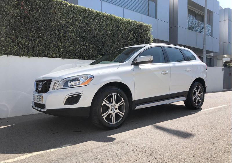 Volvo 460 • 2011 • 250,000 km 1