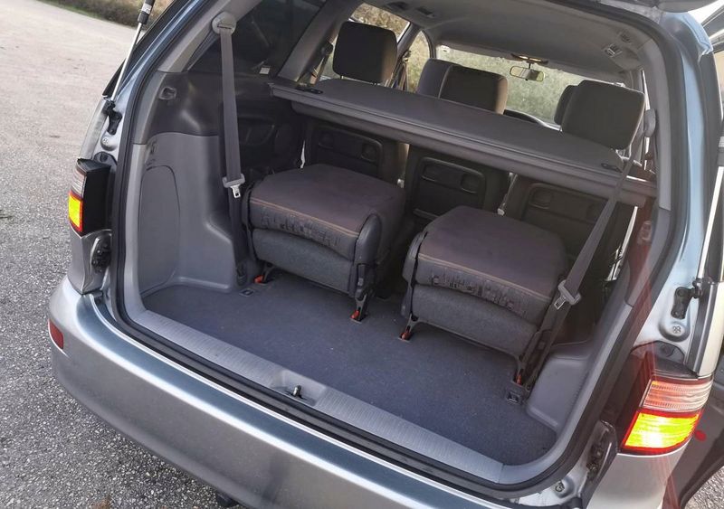 Toyota 4 Runner Limited • 2003 • 200,000 km 2