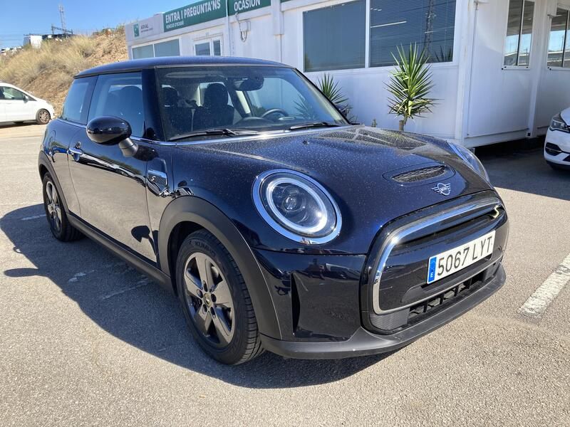 MINI Cooper • 2022 • 17,840 km 1