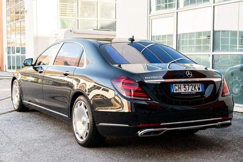 Mercedes-Benz S • 2020 • 140,000 km 2