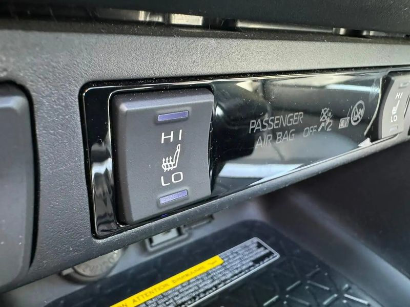 Toyota RAV4 • 2020 • 71,000 km 15