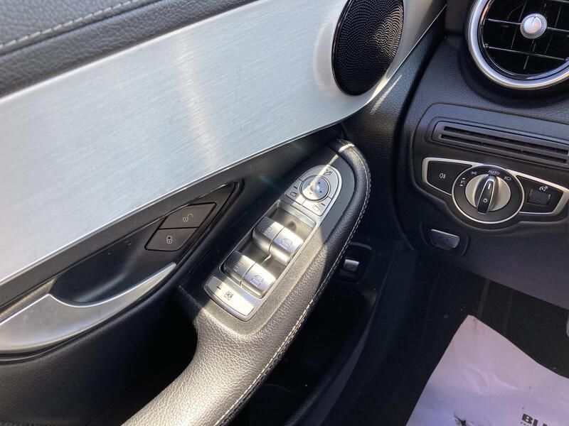 Mercedes-Benz GLC • 2022 • 62,491 km 17