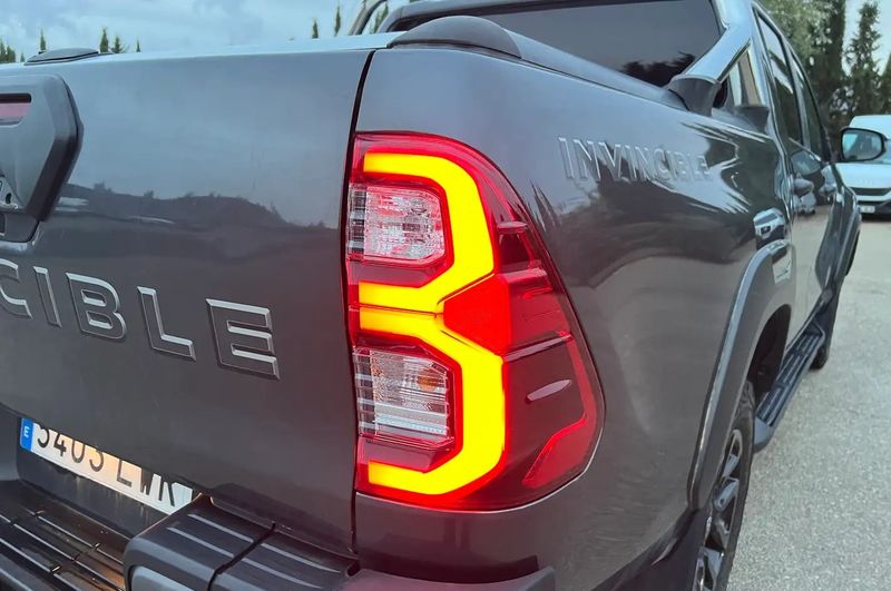 Toyota Hilux • 2022 • 101,000 km 11