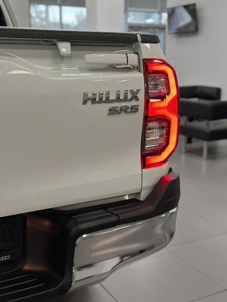 Toyota Hilux • 2025 • 12 km 5