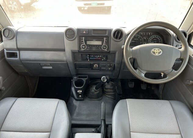 Toyota Land Cruiser • 2020 • 52,000 km 3