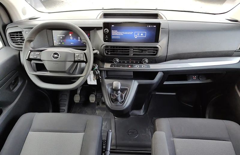 Opel Vivaro • 2024 • 5,292 km 7
