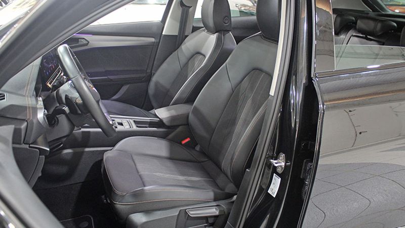 Seat Cordoba • 2023 • 22,654 km 17